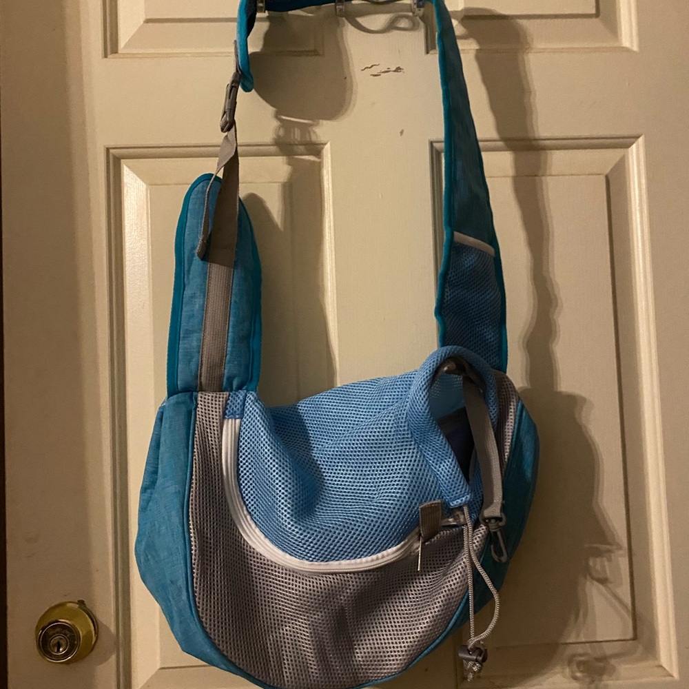 Pet shoulder bag and Per carrier backpack combo.